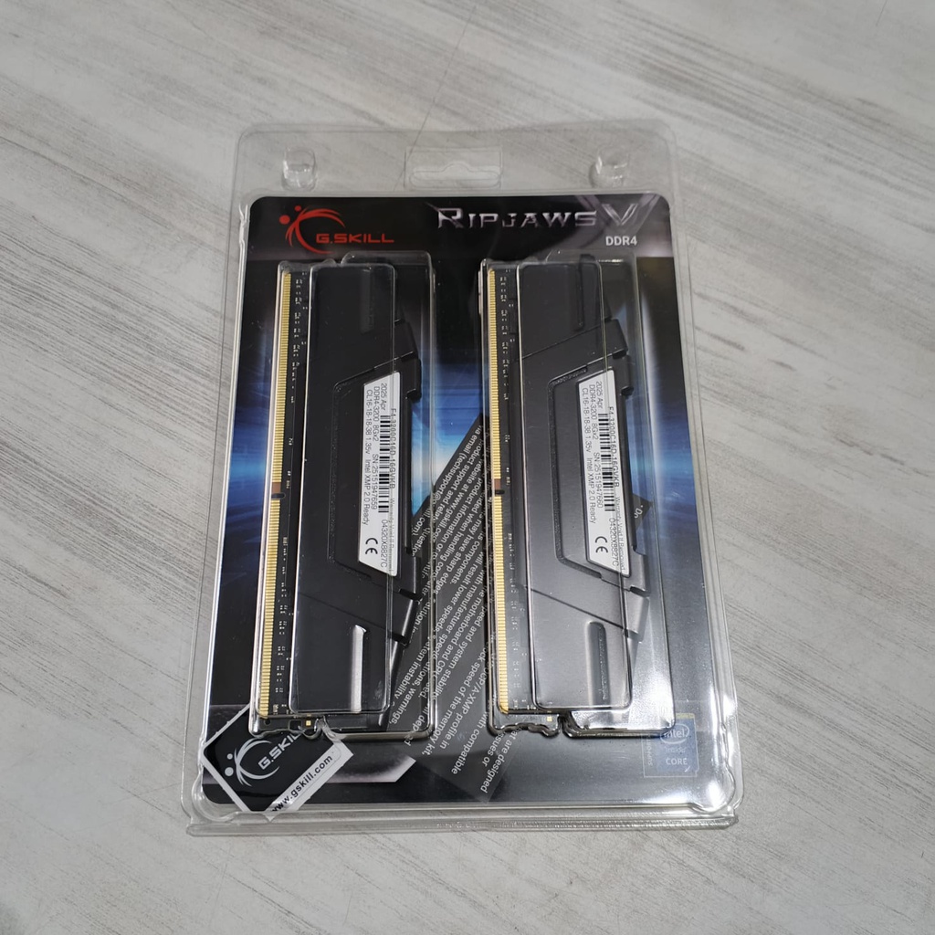 G.SKILL F4-3200C16D-16GVKB RipjawsV DDR4 16GB (2x8GB) 3200